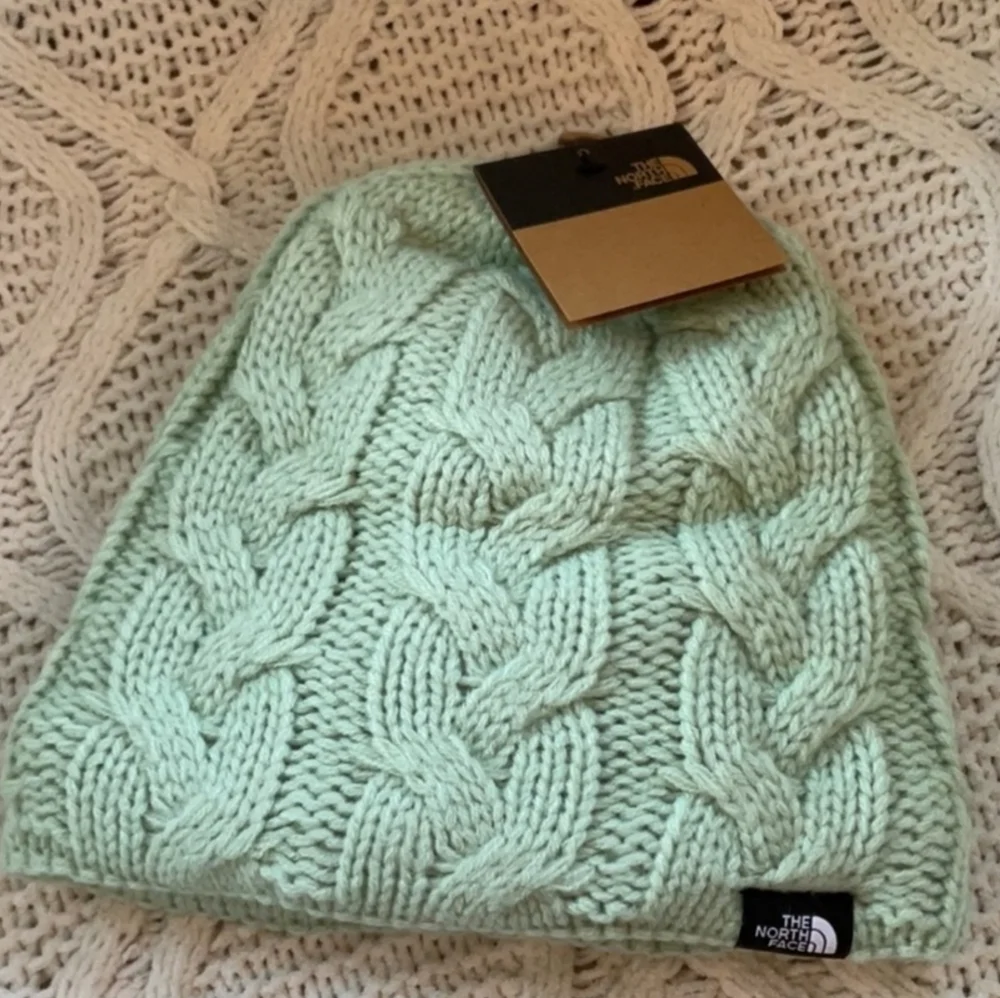 The North Face Cable Knit Minna Beanie Winter Hat NWT Misty Sage Green